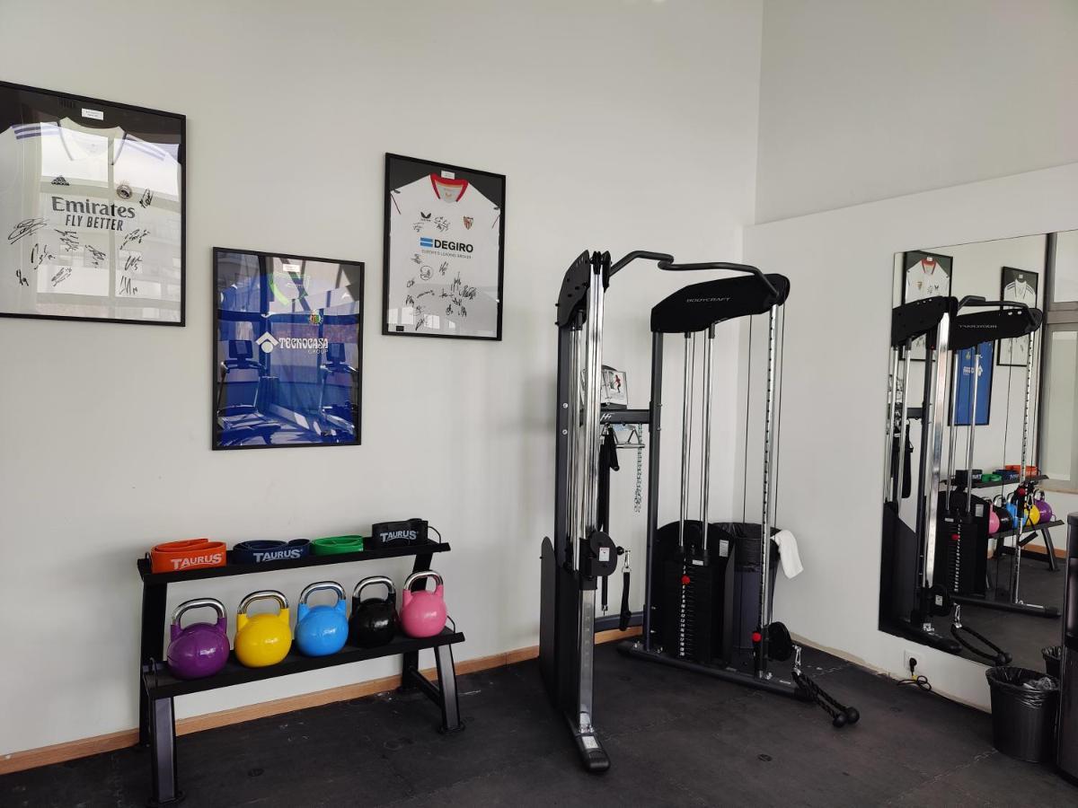 Cabogata Beach Hotel Retamar  Luaran gambar The gym at the club