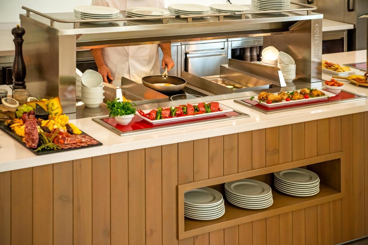 Cabogata Beach Hotel Retamar  Luaran gambar A buffet